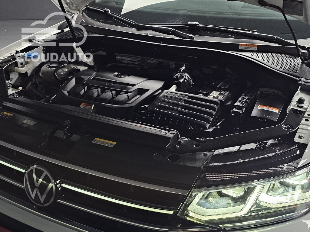2023 Volkswagen Tiguan 2.0 TSI Prestige - Image 6