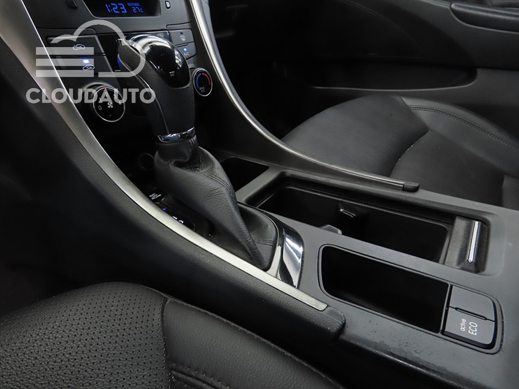 2014 Hyundai Sonata CVVL Blue - Image 11