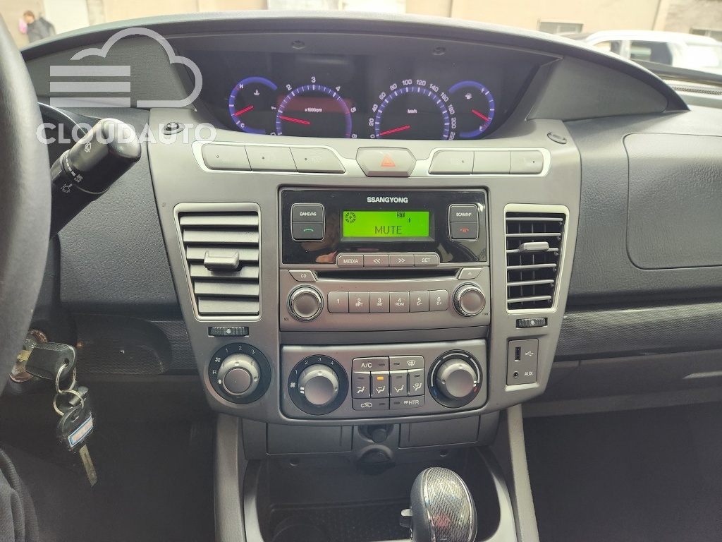 2014 SsangYong Korando 2WD LT 9 - Image 17