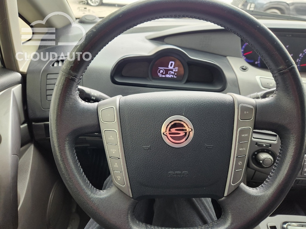 2014 SsangYong Korando 2WD LT 9 - Image 19