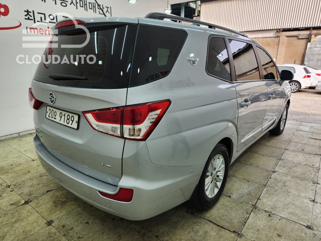 2014 SsangYong Korando 2WD LT 9 - Image 6
