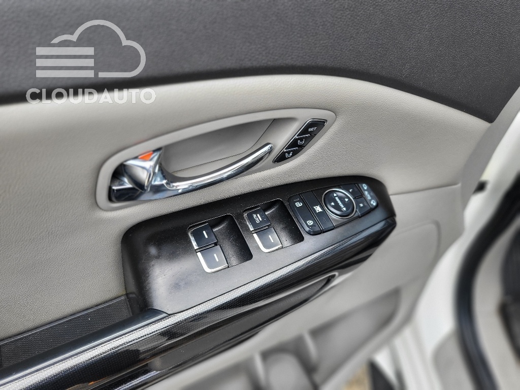 2016 Kia Carnival 9 Noblesse - Image 16