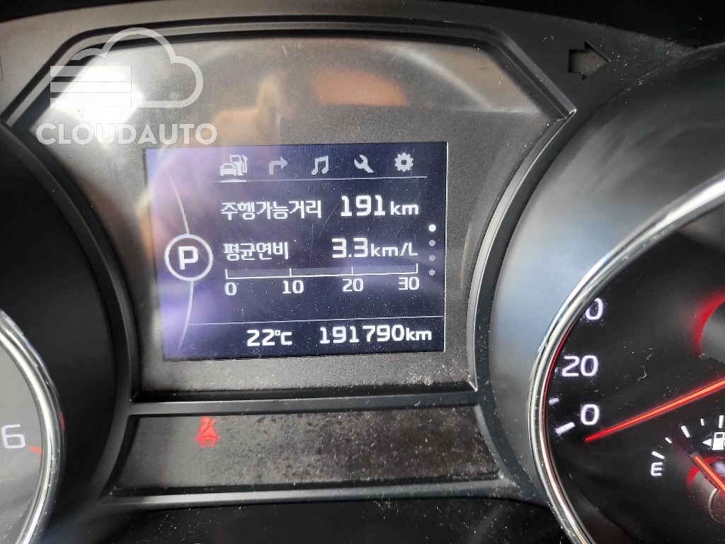 2016 Kia Carnival 9 Noblesse - Image 6