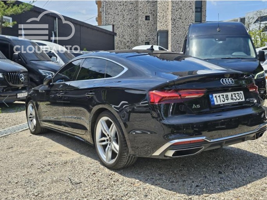 2021 Audi A5 40 TFSI Premium - Image 3