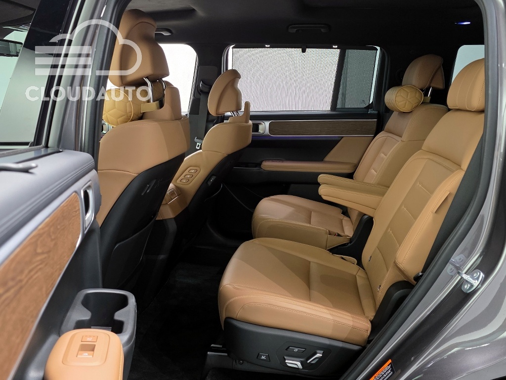 2024 Hyundai Santa Fe HEV 1.6 2WD - Image 11