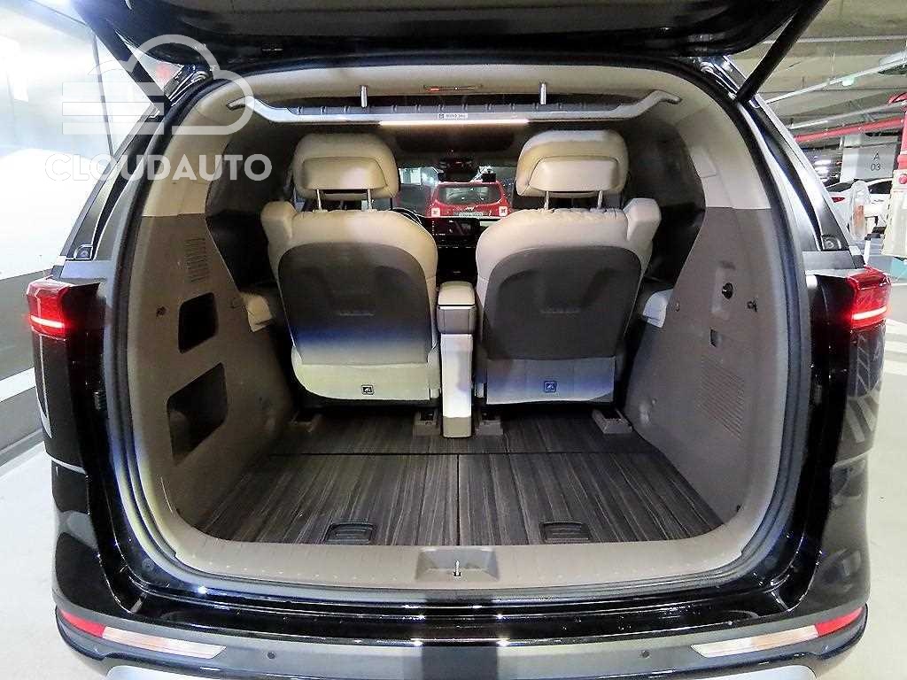 2023 Kia Carnival Gasoline 4 - Image 15