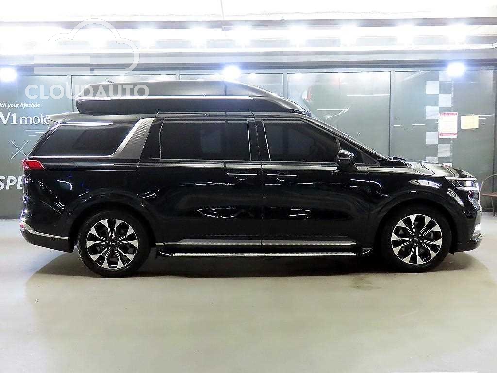 2023 Kia Carnival Gasoline 4 - Image 3
