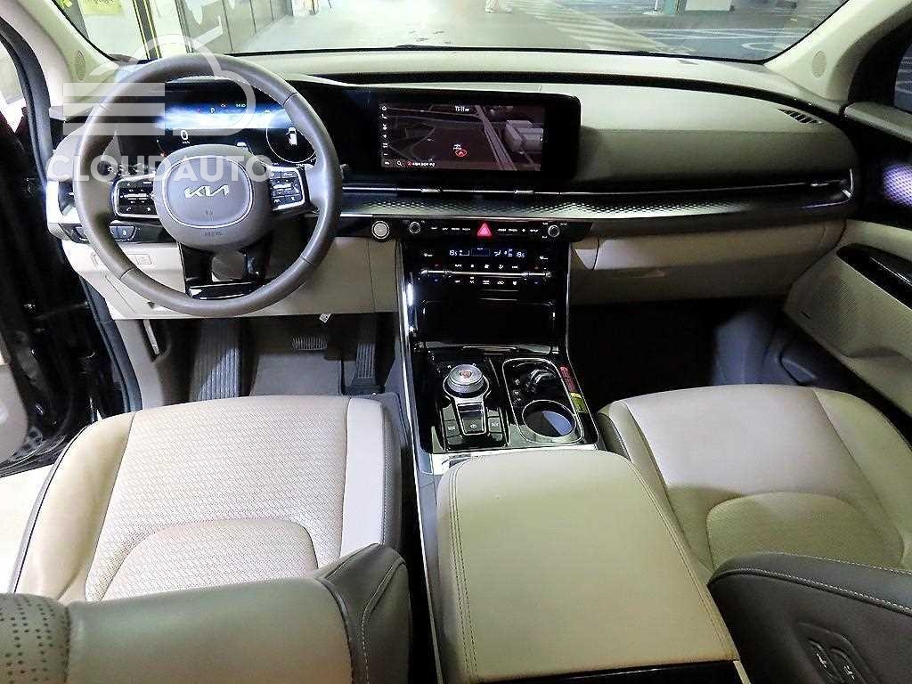 2023 Kia Carnival Gasoline 4 - Image 10