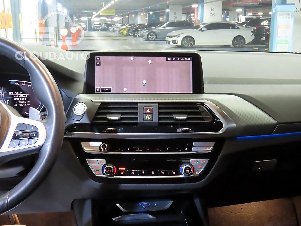 2021 BMW X3 xDrive 30e M Sports - Image 11