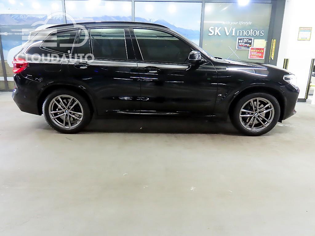 2021 BMW X3 xDrive 30e M Sports - Image 3