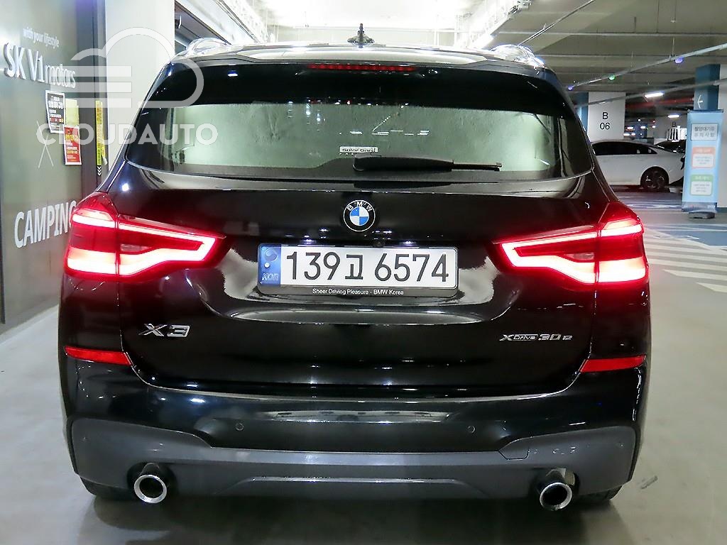2021 BMW X3 xDrive 30e M Sports - Image 5