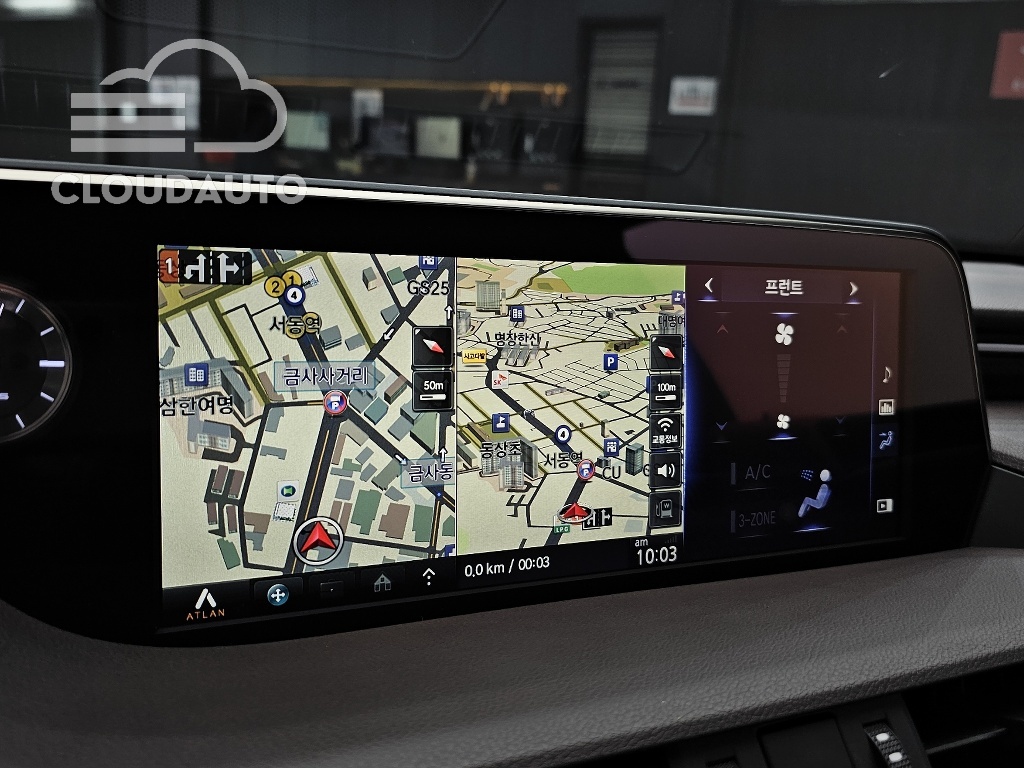 2019 Lexus ES300h Luxury Plus - Image 12