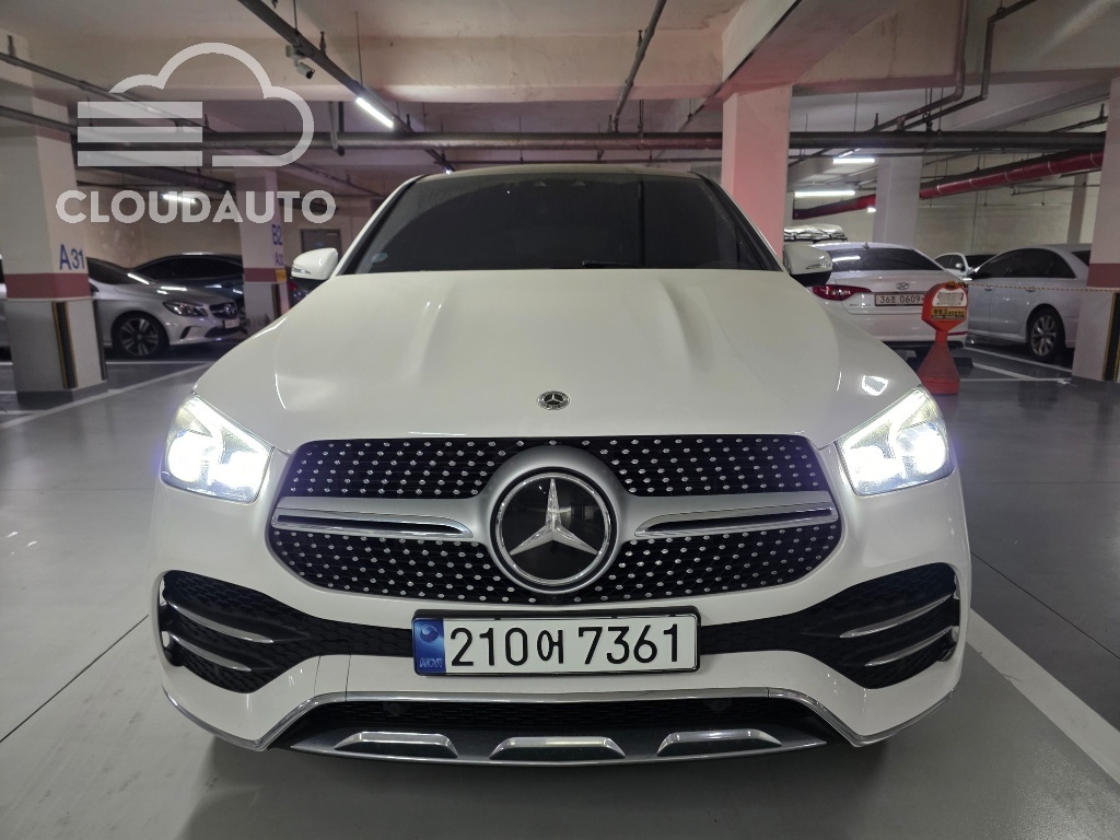 2023 Mercedes-Benz GLE GLE400d 4MATIC Coupe - Image 3
