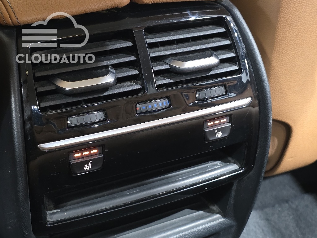 2018 BMW 5 Series 520d Luxury Edition - Image 18