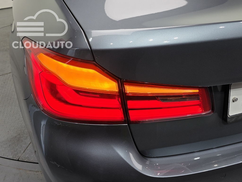 2018 BMW 5 Series 520d Luxury Edition - Image 23