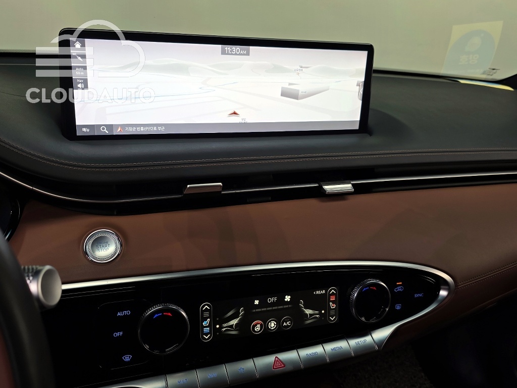 2022 Genesis GV70 2.2 Diesel AWD - Image 12