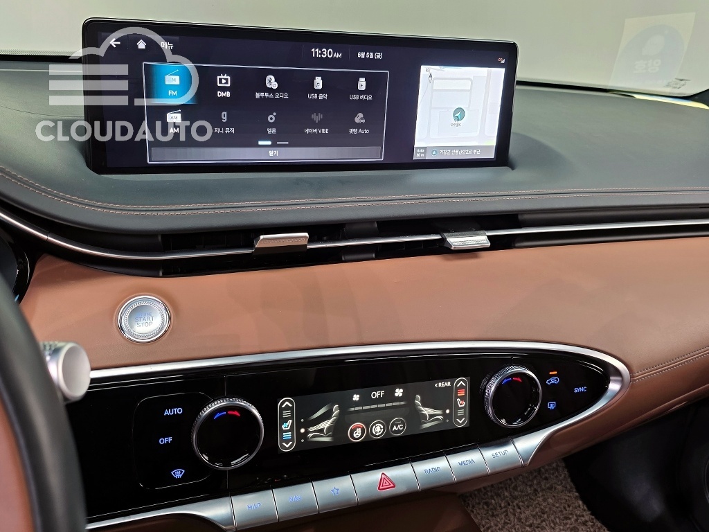 2022 Genesis GV70 2.2 Diesel AWD - Image 15