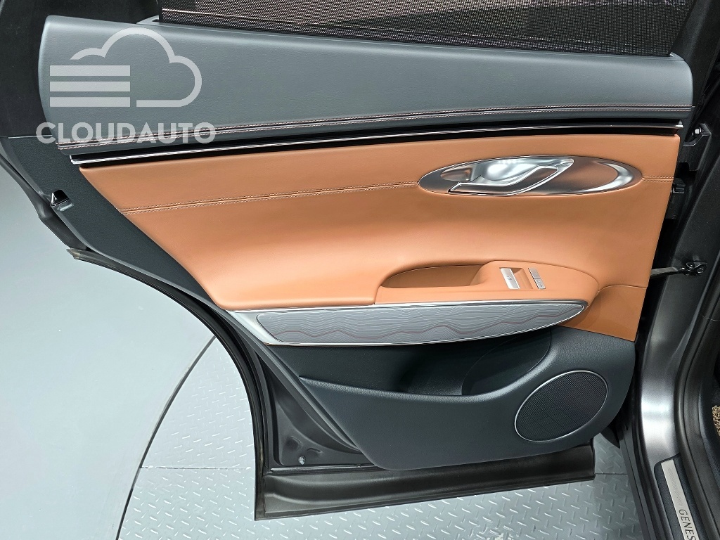 2022 Genesis GV70 2.2 Diesel AWD - Image 23