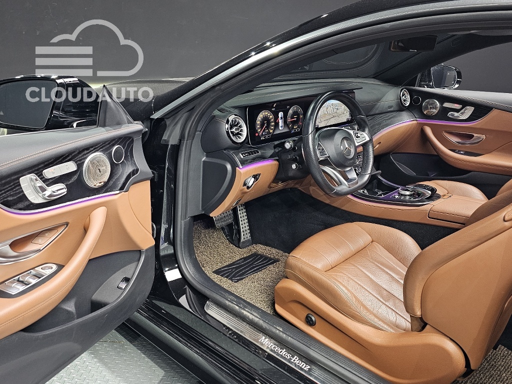 2017 Mercedes-Benz E-Class E220d Coupe - Image 11