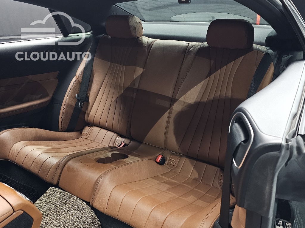 2017 Mercedes-Benz E-Class E220d Coupe - Image 12