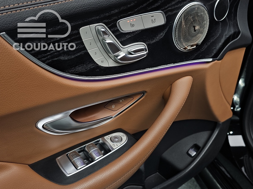 2017 Mercedes-Benz E-Class E220d Coupe - Image 18