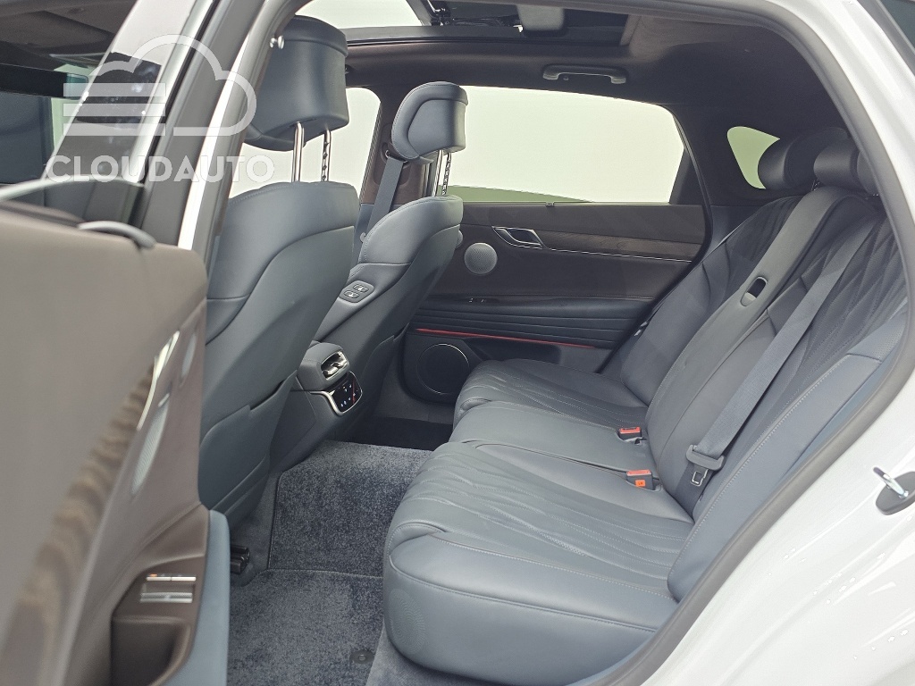 2025 Genesis G80 Gasoline 2.5 Turbo AWD - Image 12