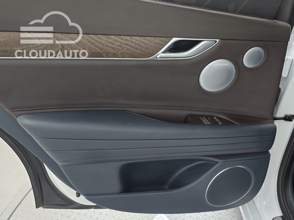 2025 Genesis G80 Gasoline 2.5 Turbo AWD - Image 25