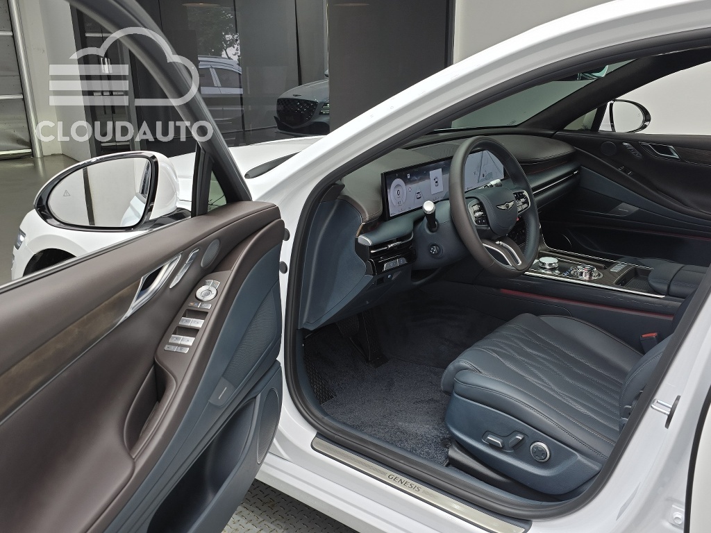 2025 Genesis G80 Gasoline 2.5 Turbo AWD - Image 10