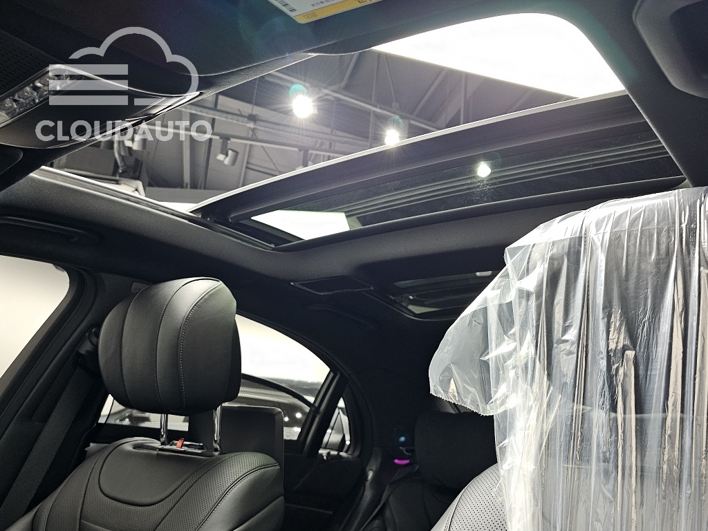 2020 Mercedes-Benz S-Class S560L 4MATIC - Image 12