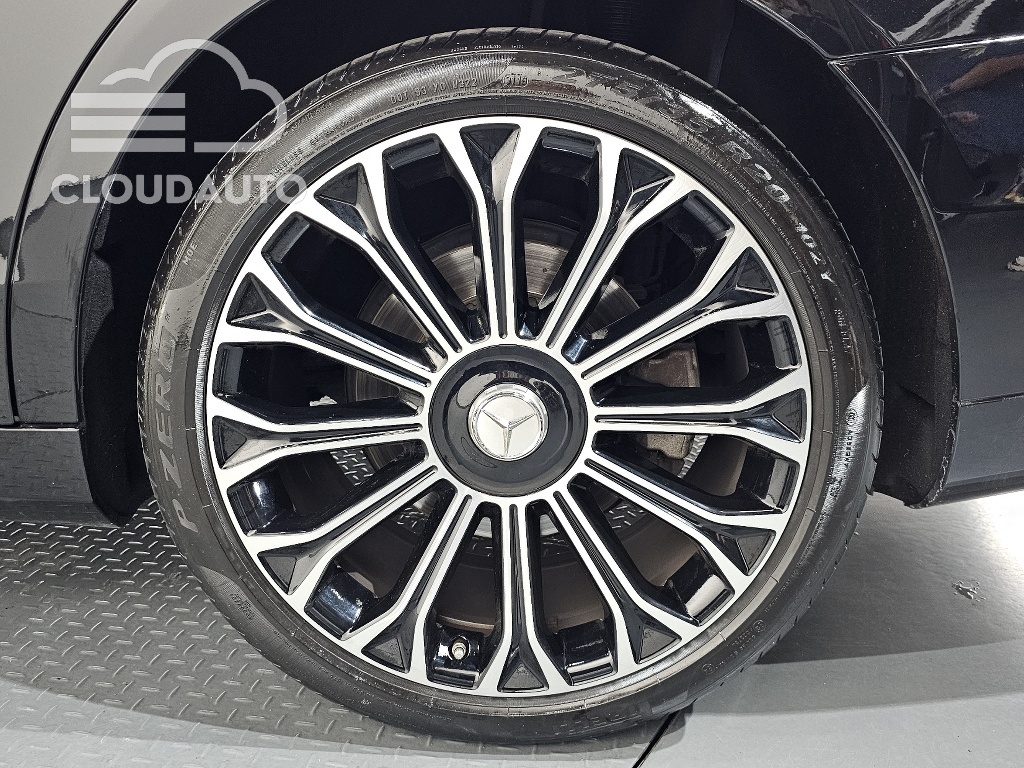 2020 Mercedes-Benz S-Class S560L 4MATIC - Image 18