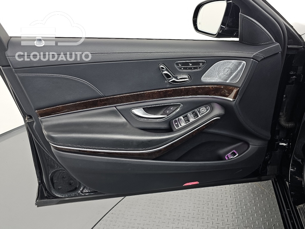 2020 Mercedes-Benz S-Class S560L 4MATIC - Image 21