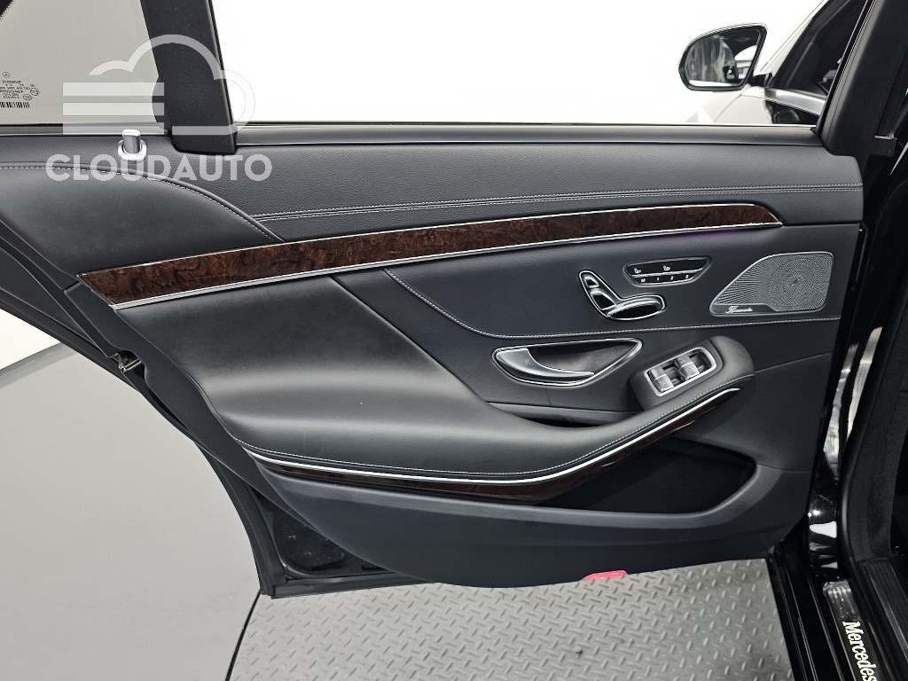 2020 Mercedes-Benz S-Class S560L 4MATIC - Image 22