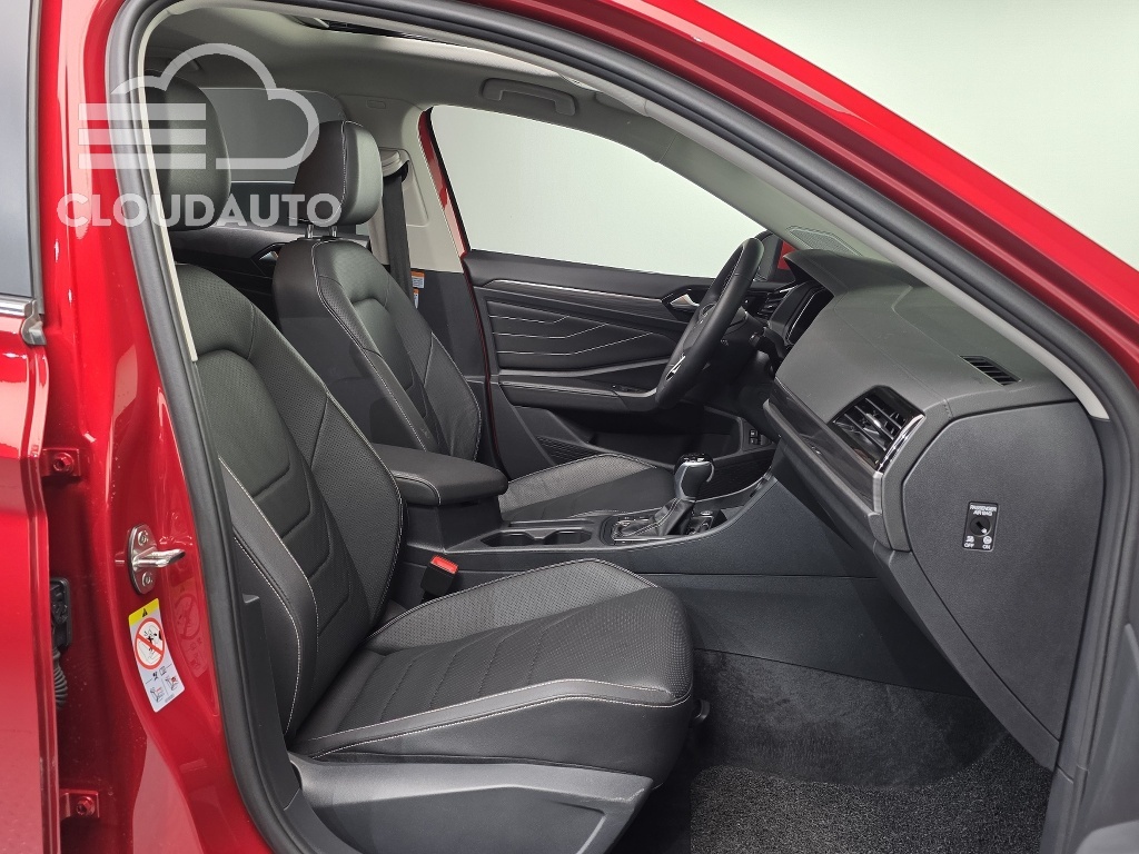 2024 Volkswagen Jetta 1.5 TSI Prestige - Image 10