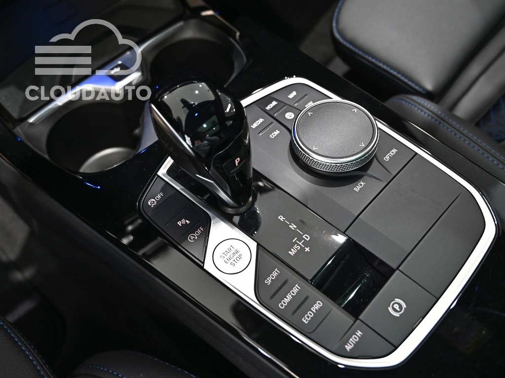 2024 BMW 1 Series 120i M Sports - Image 11