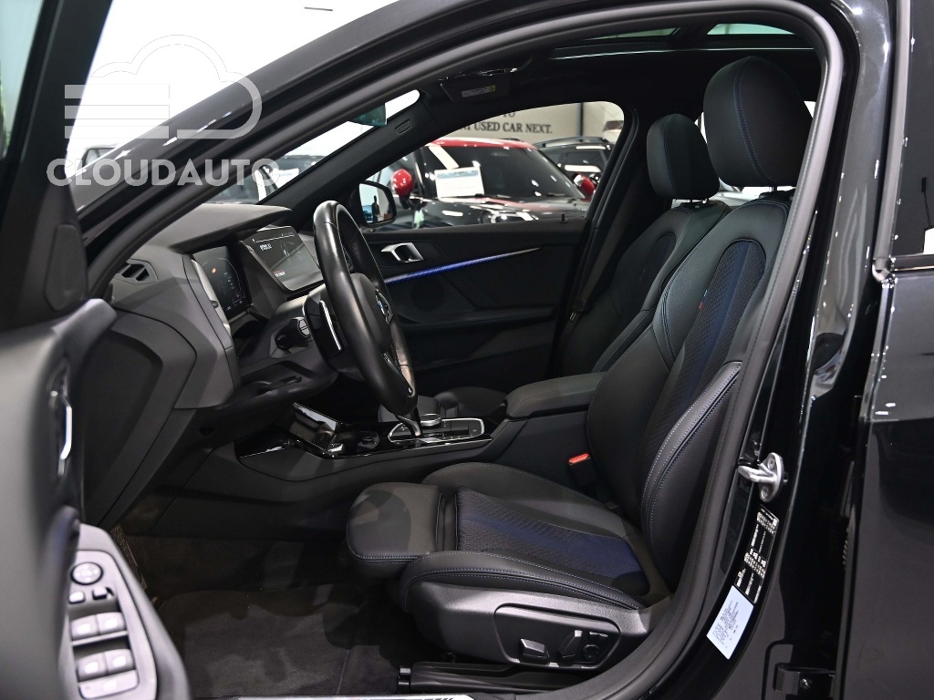 2024 BMW 1 Series 120i M Sports - Image 12
