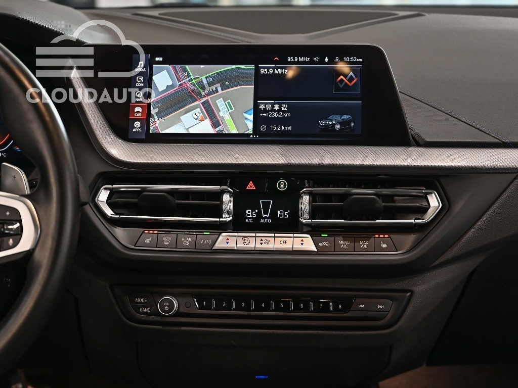 2024 BMW 1 Series 120i M Sports - Image 18