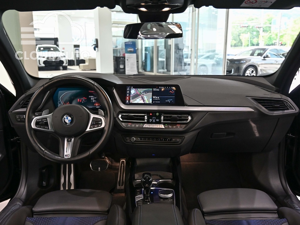 2024 BMW 1 Series 120i M Sports - Image 8