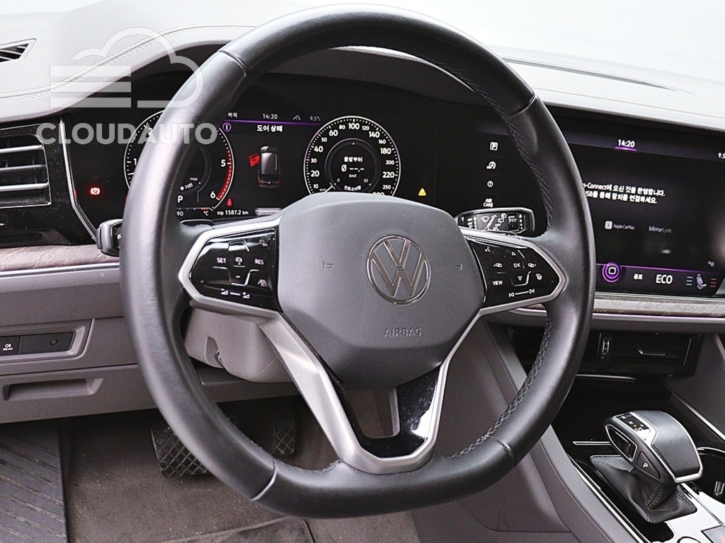 2021 Volkswagen Touareg 3.0 TDI Prestige - Image 13