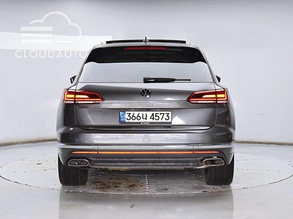 2021 Volkswagen Touareg 3.0 TDI Prestige - Image 3