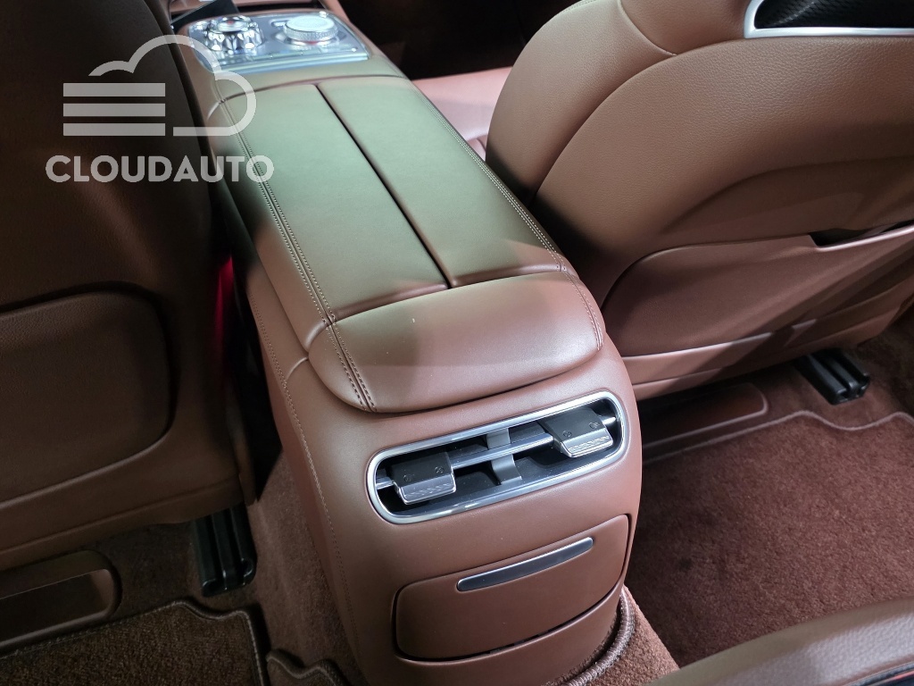 2022 Genesis G90 Gasoline 3.5 Turbo 2WD - Image 32