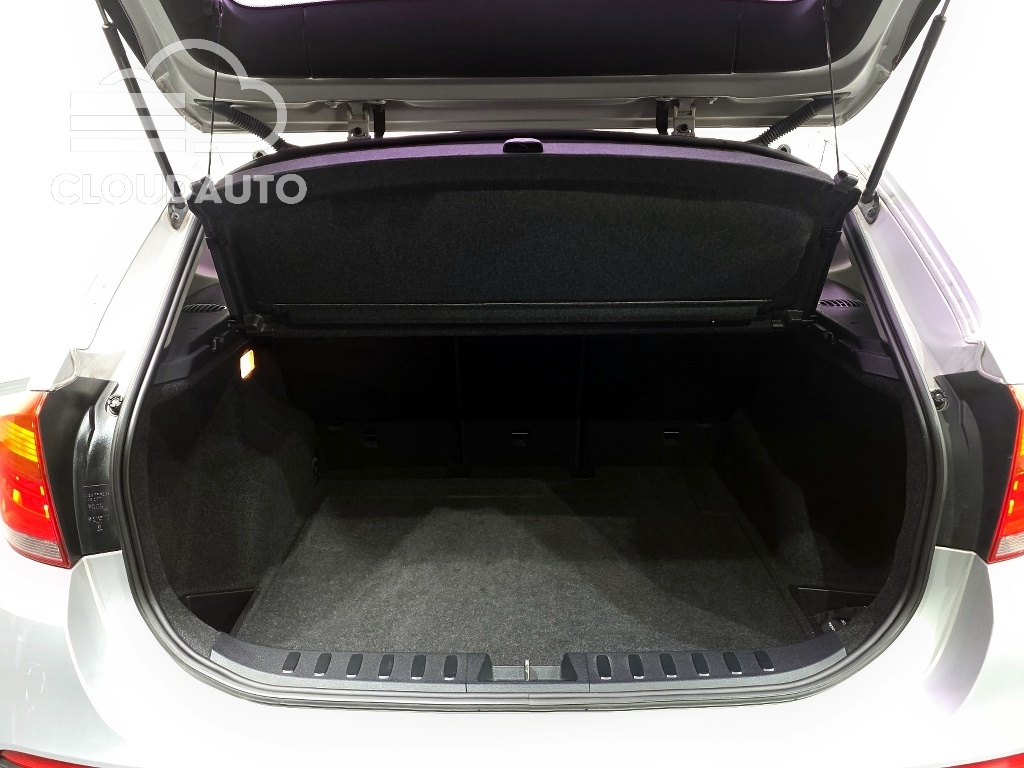 2010 BMW X1 xDrive 18d - Image 20