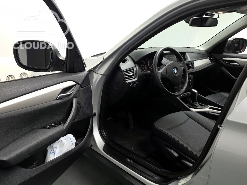 2010 BMW X1 xDrive 18d - Image 10
