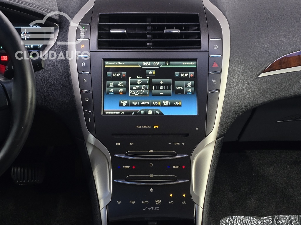 2016 Lincoln MKZ Hybrid - Image 15