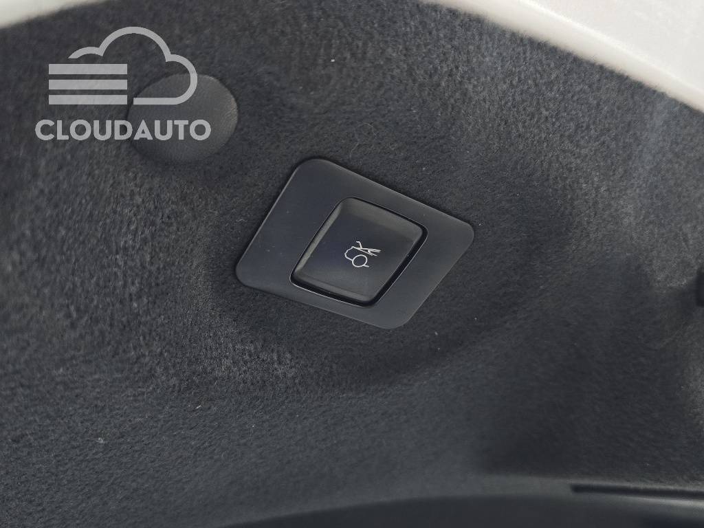2016 Lincoln MKZ Hybrid - Image 18