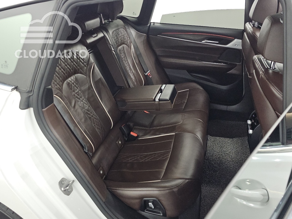 2021 BMW 6 Series GT 620d xDrive M Sport - Image 11