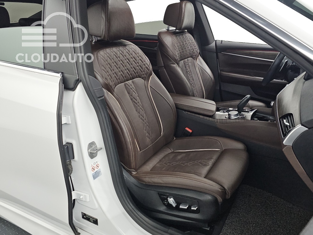 2021 BMW 6 Series GT 620d xDrive M Sport - Image 12