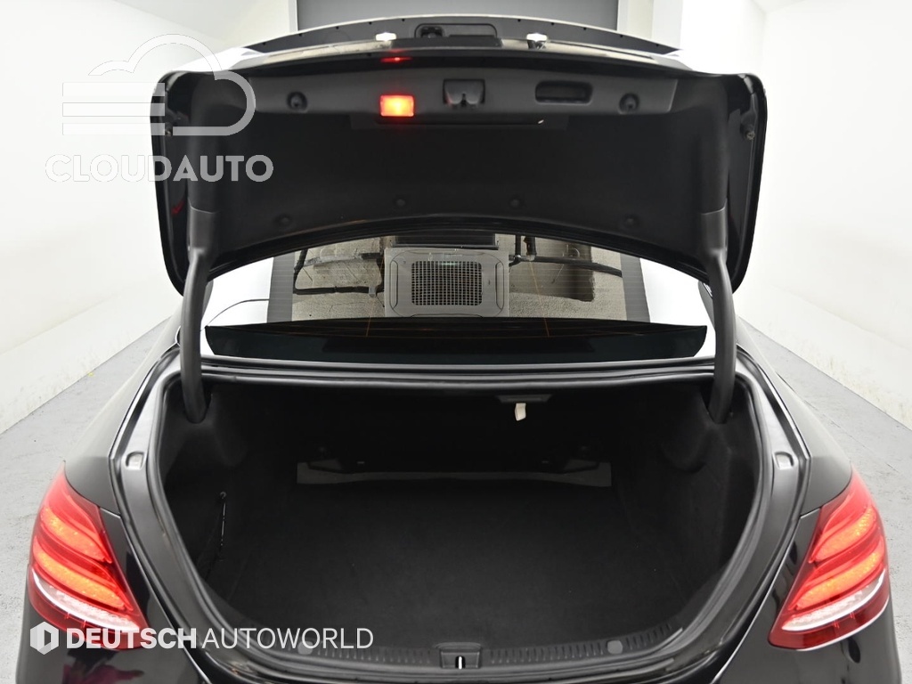 2018 Mercedes-Benz E-Class E200 - Image 31