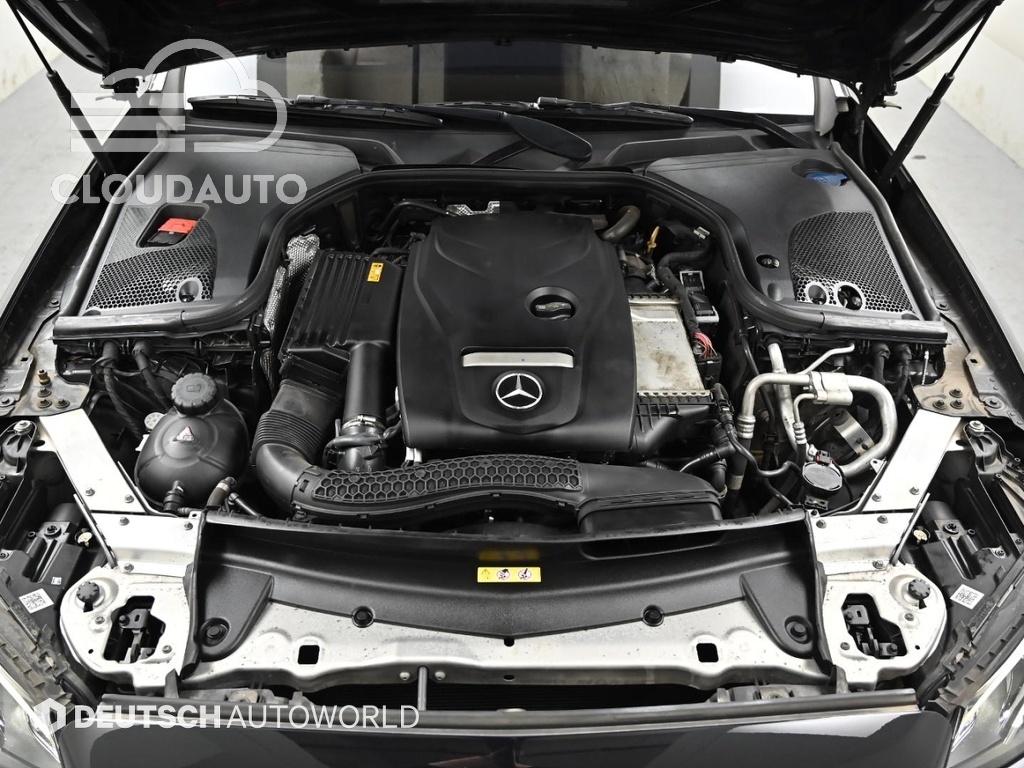 2018 Mercedes-Benz E-Class E200 - Image 11