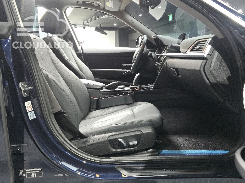 2020 BMW 3 Series GT GT 320d - Image 26