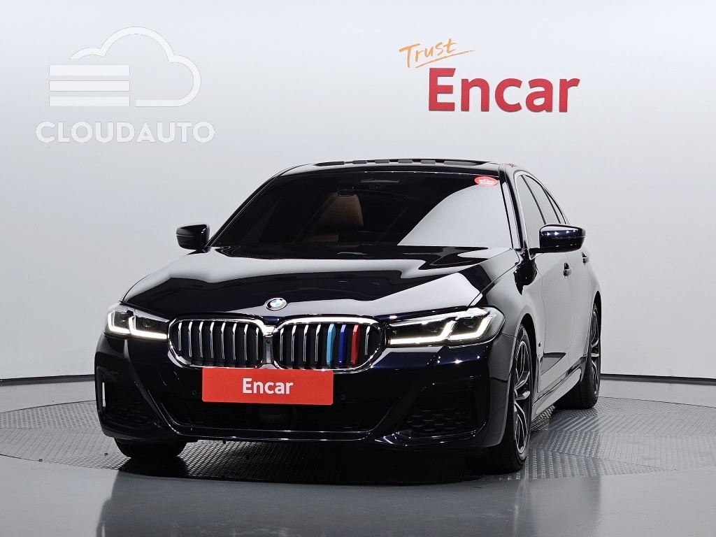 2021 BMW 5 Series 520i M Sports - Image 3